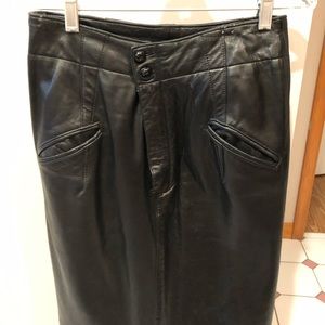 Ann Taylor Lamb skin leather skirt size 10